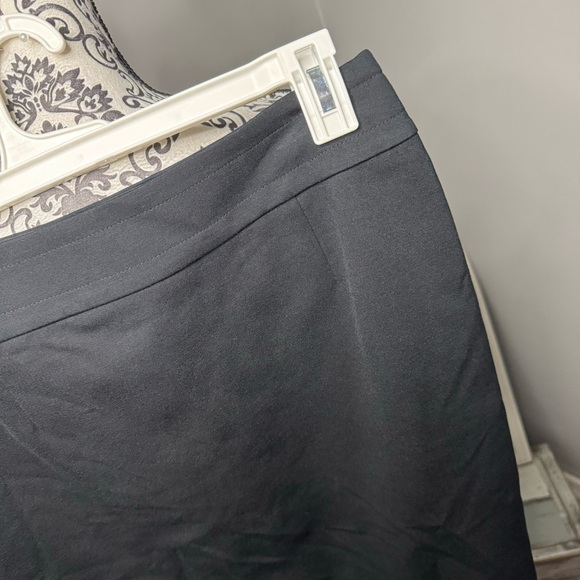 INC Pencil Skirt Size 10 Petite Side Zip Black Business Casual Office - Picture 3 of 8